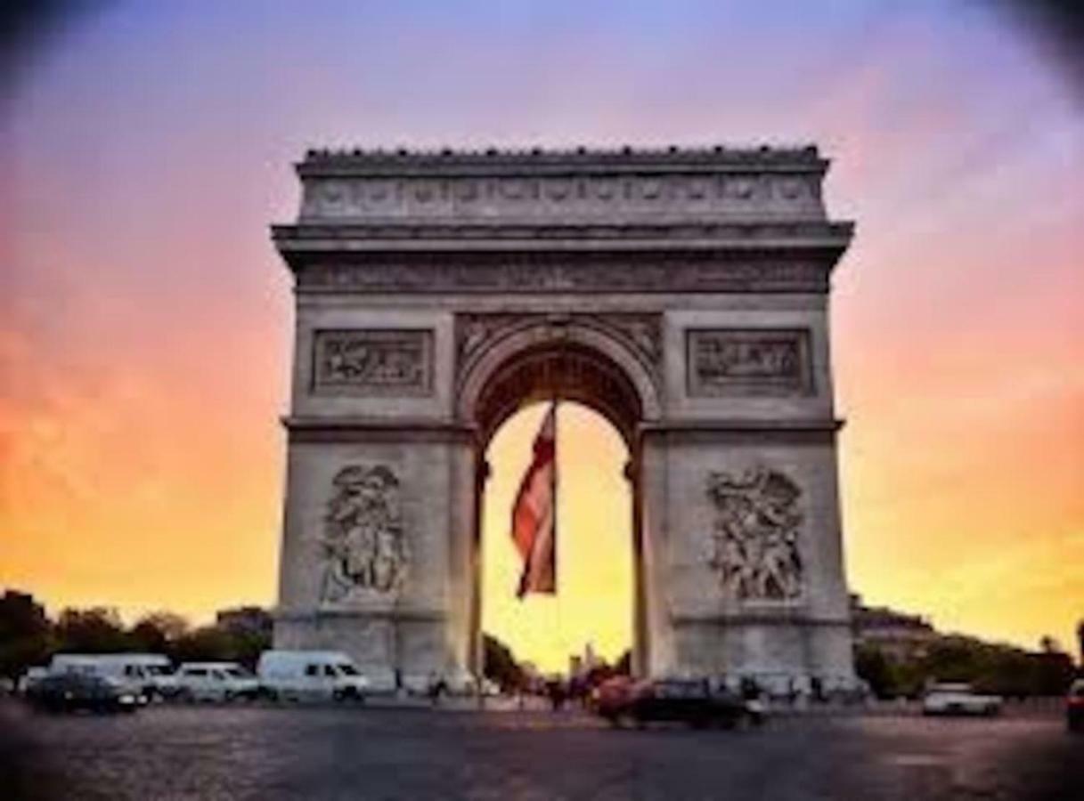 Charmant Studio Equipe Proche Paris Et Versailles Шавиль Экстерьер фото